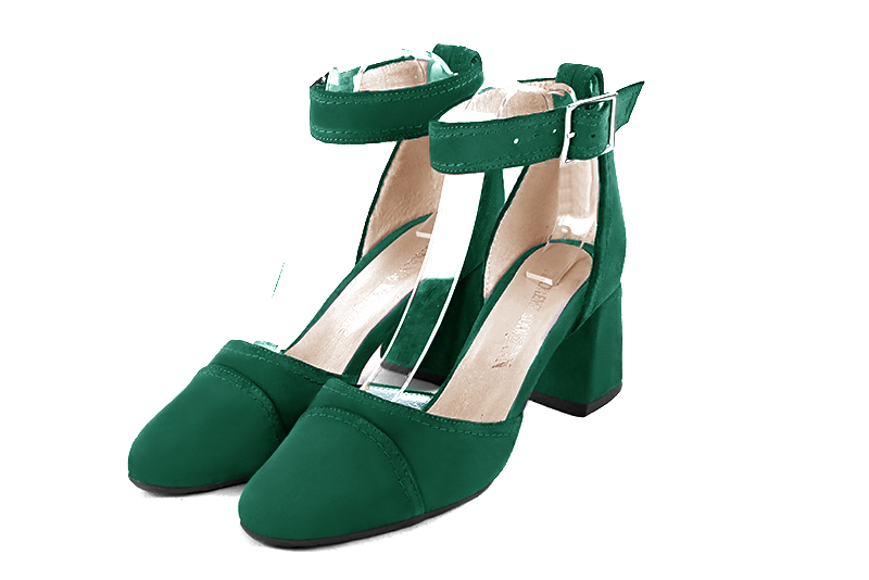 Chaussures habillées, élégantes et raffinées, ouvertes sur les côtés, avec une bride autour de la cheville, coloris vert émeraude. Bout rond. Mi-haut à haut. Talon évasé. Cérémonie, soirée, cocktail, évènementiel. Personnalisation : Choix des cuirs, 
                des couleurs et des talons. Petites et grandes pointures. - Florence KOOIJMAN